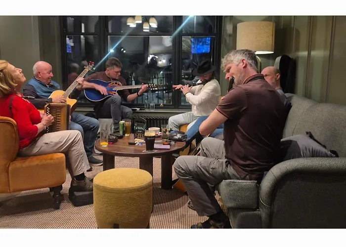 ホテル The Western